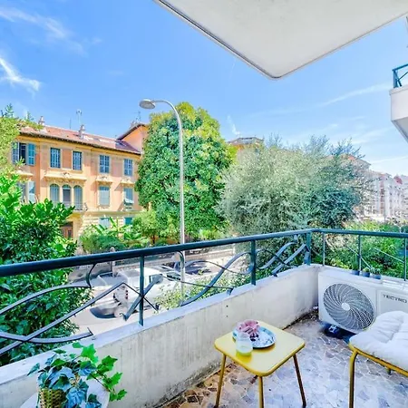 2p Au Coeur De Apartment Nizza